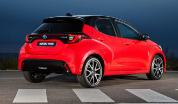 Toyota Yaris lleno