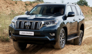 Toyota Land Cruiser lleno