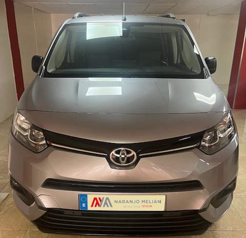 Toyota Proace City Verso 1.5 Diesel 130CV Olivina lleno