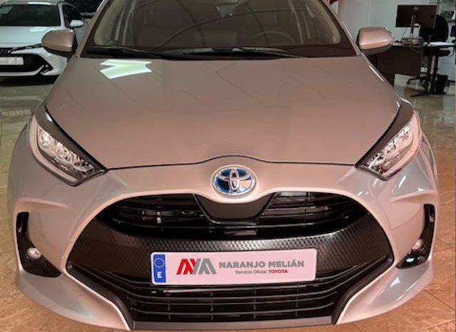 Toyota Yaris Hi-Cool Hybrid lleno