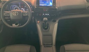 Toyota Proace City Verso 1.2T 110CV Olivina lleno