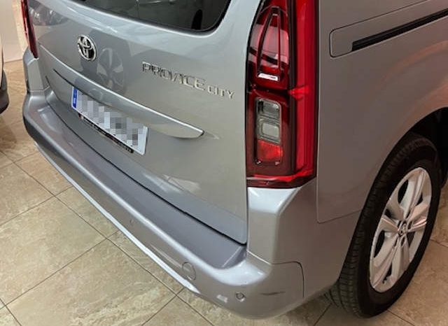 Toyota Proace City Verso 1.2T 110CV Olivina lleno