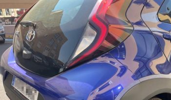 Toyota Aygo X Cross 1.0 MT X-Play lleno