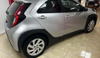 Toyota Aygo X Cross 1.0 MT X-Play lleno