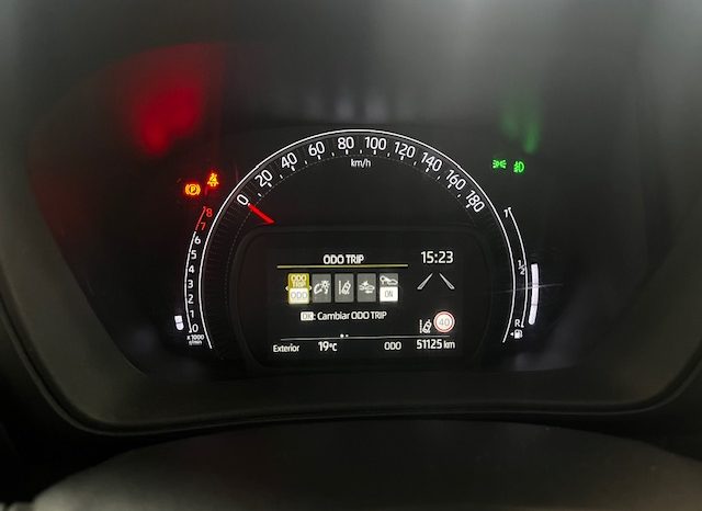 Toyota Aygo X Cross 1.0 MT X-Play lleno